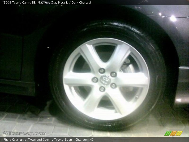 Magnetic Gray Metallic / Dark Charcoal 2008 Toyota Camry SE