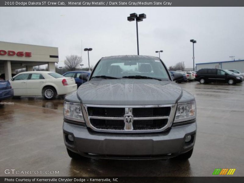 Mineral Gray Metallic / Dark Slate Gray/Medium Slate Gray 2010 Dodge Dakota ST Crew Cab