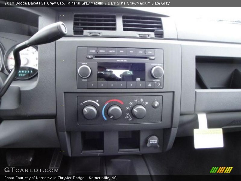 Mineral Gray Metallic / Dark Slate Gray/Medium Slate Gray 2010 Dodge Dakota ST Crew Cab
