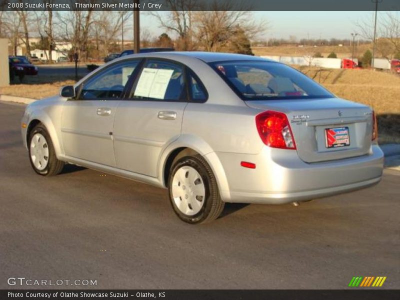 Titanium Silver Metallic / Grey 2008 Suzuki Forenza