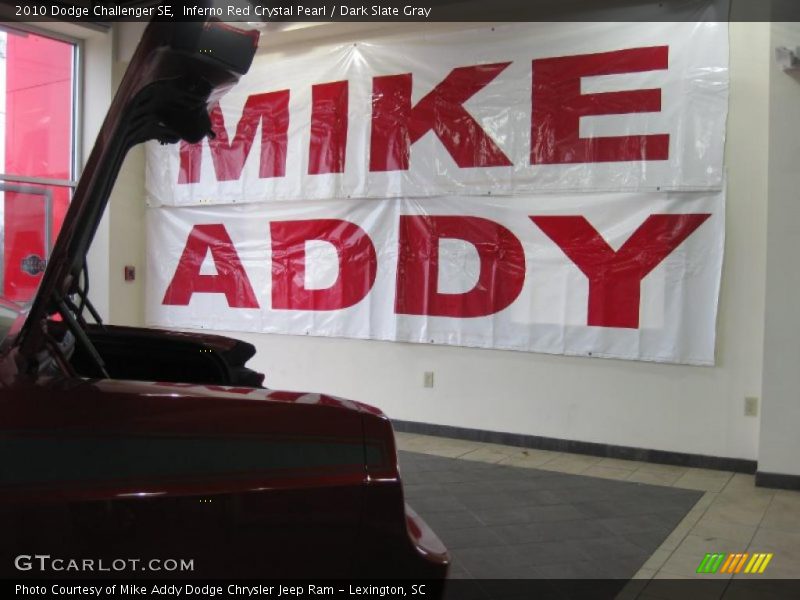Inferno Red Crystal Pearl / Dark Slate Gray 2010 Dodge Challenger SE