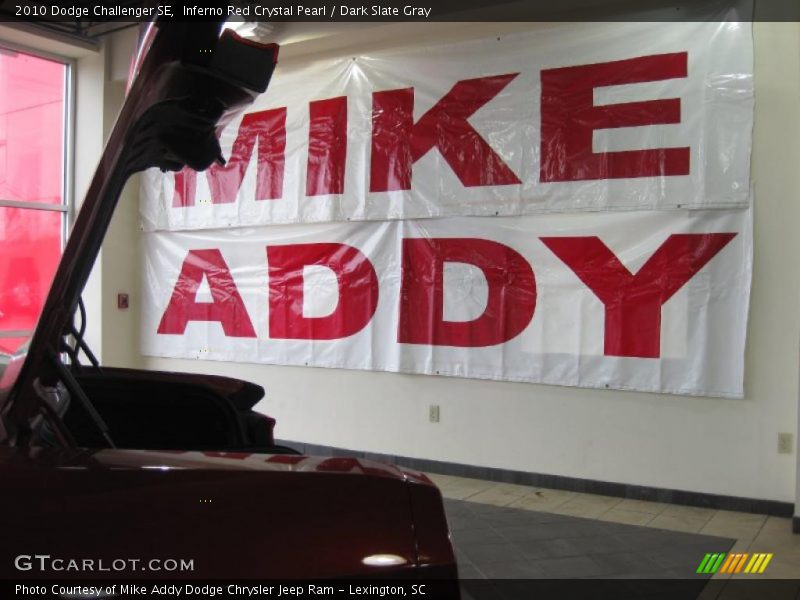Inferno Red Crystal Pearl / Dark Slate Gray 2010 Dodge Challenger SE