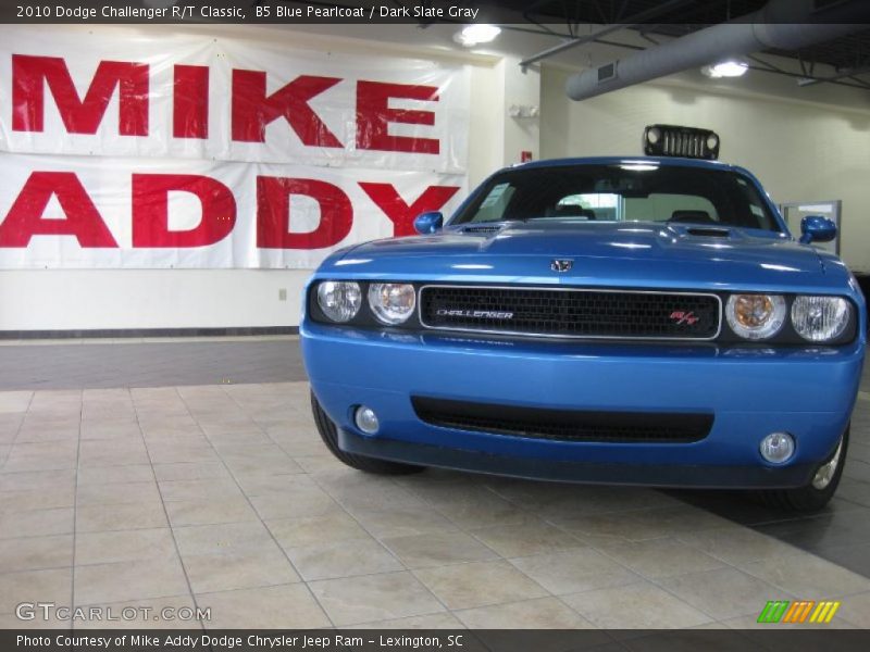 B5 Blue Pearlcoat / Dark Slate Gray 2010 Dodge Challenger R/T Classic