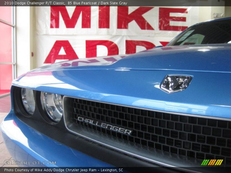 B5 Blue Pearlcoat / Dark Slate Gray 2010 Dodge Challenger R/T Classic