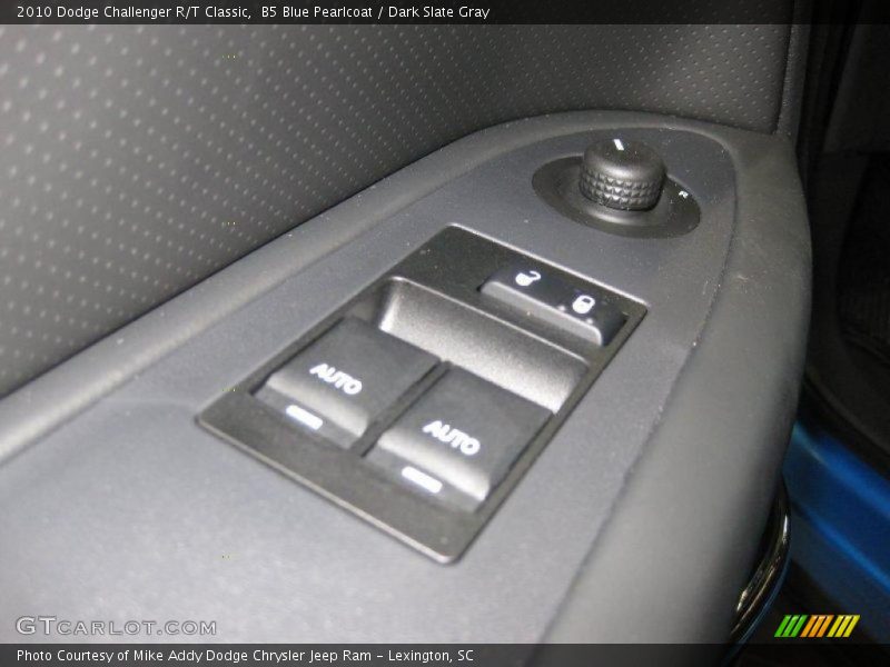 B5 Blue Pearlcoat / Dark Slate Gray 2010 Dodge Challenger R/T Classic