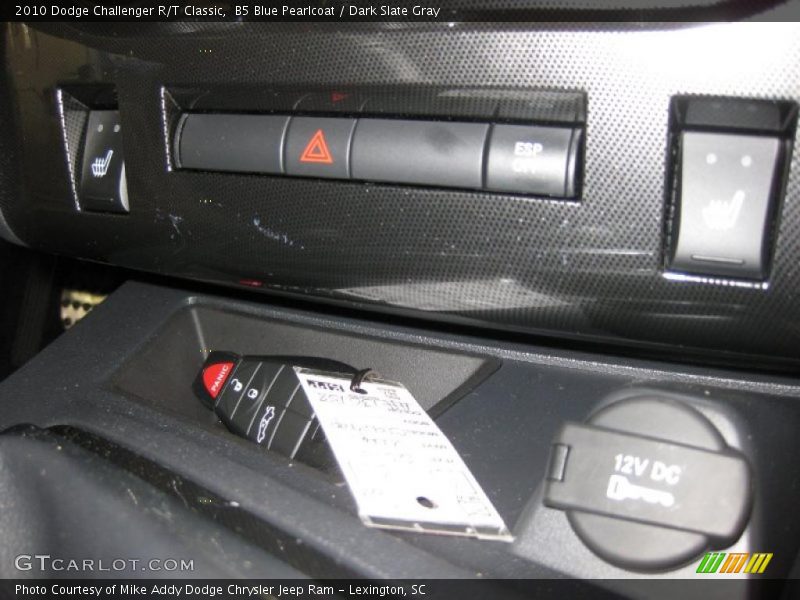 B5 Blue Pearlcoat / Dark Slate Gray 2010 Dodge Challenger R/T Classic