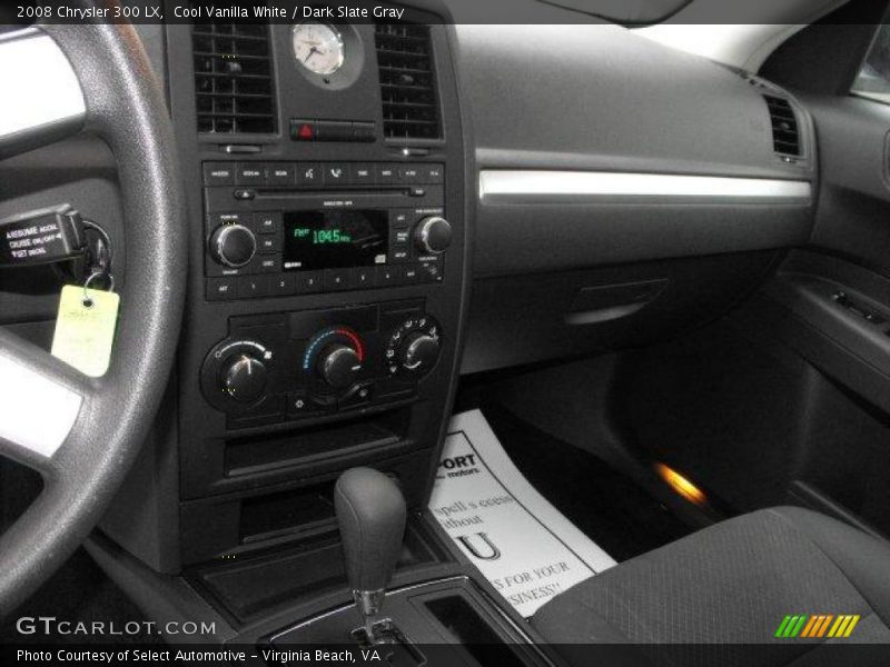 Cool Vanilla White / Dark Slate Gray 2008 Chrysler 300 LX