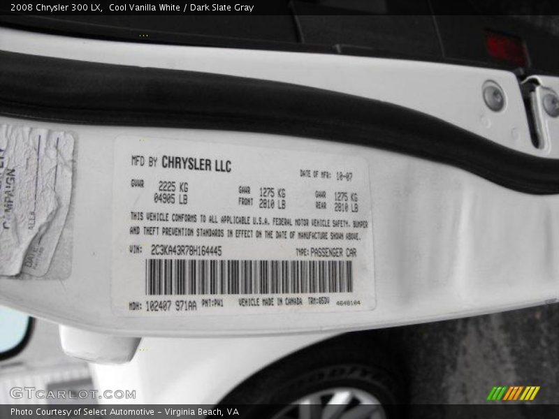 Cool Vanilla White / Dark Slate Gray 2008 Chrysler 300 LX