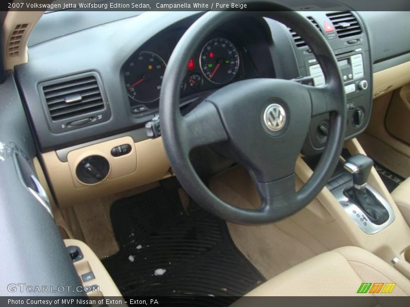 Campanella White / Pure Beige 2007 Volkswagen Jetta Wolfsburg Edition Sedan