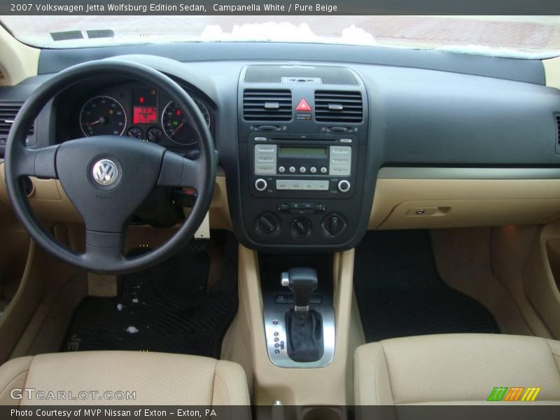 Campanella White / Pure Beige 2007 Volkswagen Jetta Wolfsburg Edition Sedan