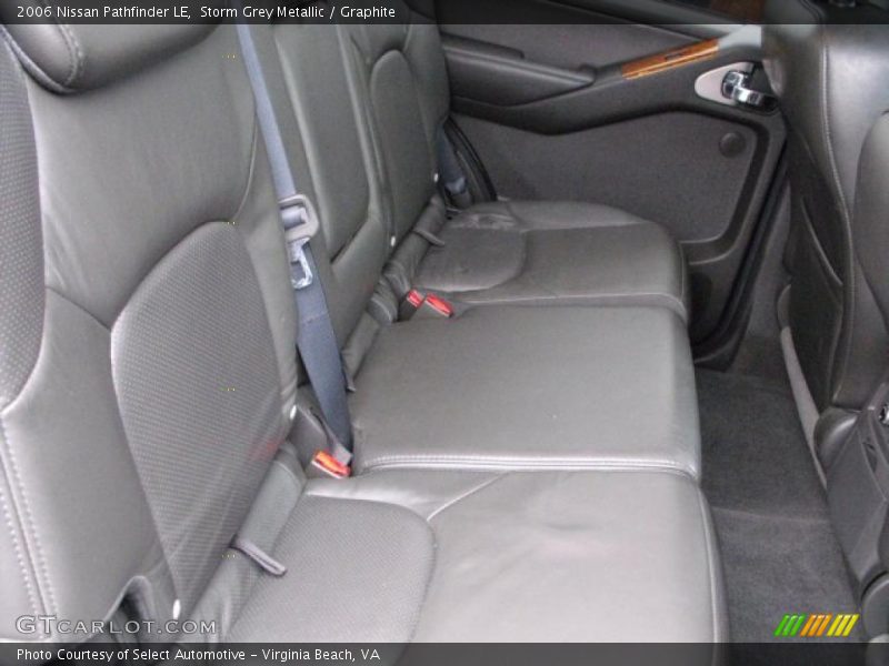 Storm Grey Metallic / Graphite 2006 Nissan Pathfinder LE