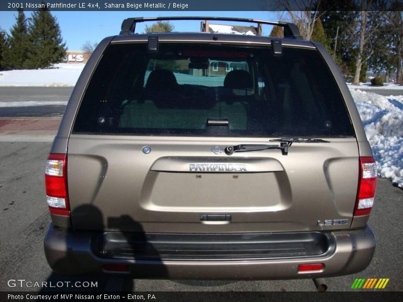 Sahara Beige Metallic / Beige 2001 Nissan Pathfinder LE 4x4