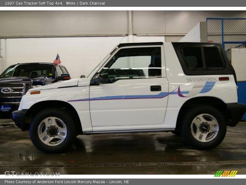 White / Dark Charcoal 1997 Geo Tracker Soft Top 4x4