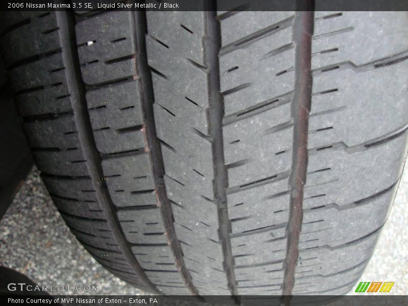 Liquid Silver Metallic / Black 2006 Nissan Maxima 3.5 SE