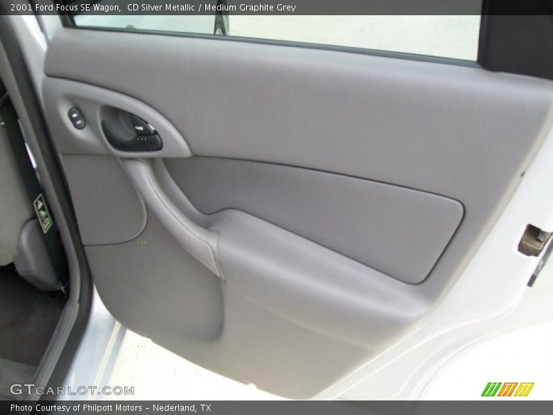CD Silver Metallic / Medium Graphite Grey 2001 Ford Focus SE Wagon