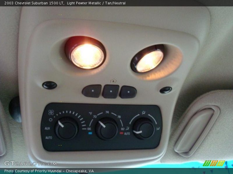 Light Pewter Metallic / Tan/Neutral 2003 Chevrolet Suburban 1500 LT