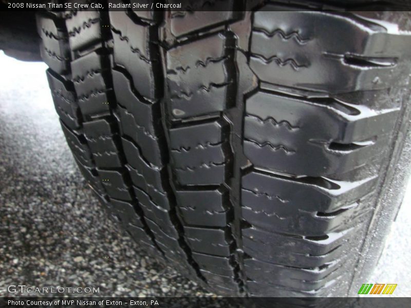 Radiant Silver / Charcoal 2008 Nissan Titan SE Crew Cab