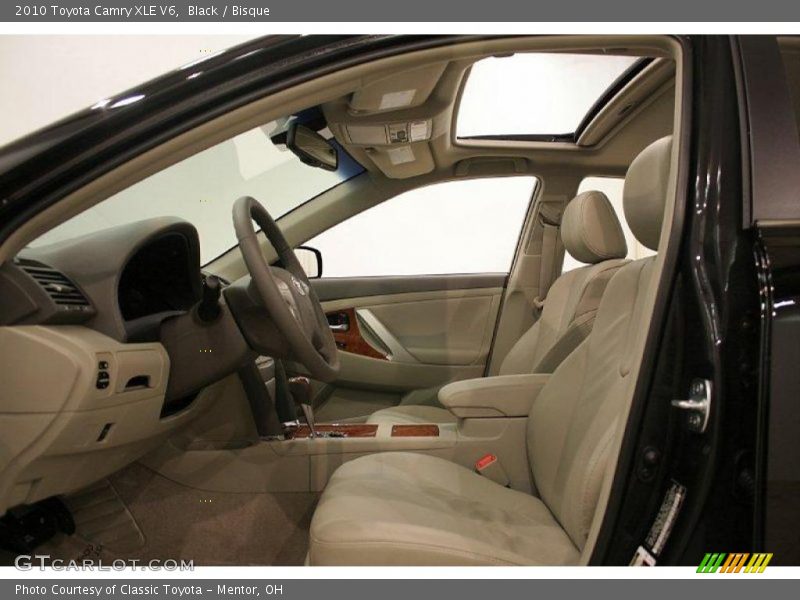 Black / Bisque 2010 Toyota Camry XLE V6