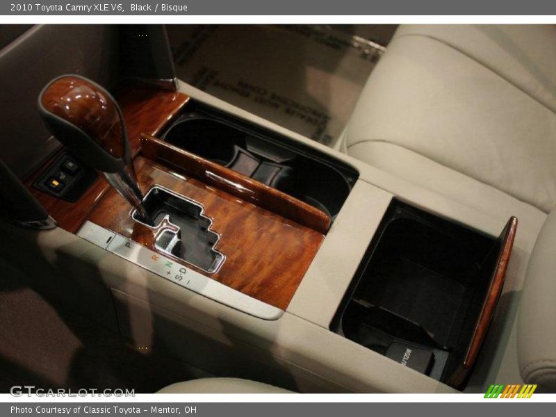 Black / Bisque 2010 Toyota Camry XLE V6