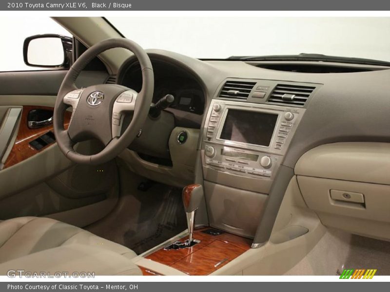 Black / Bisque 2010 Toyota Camry XLE V6