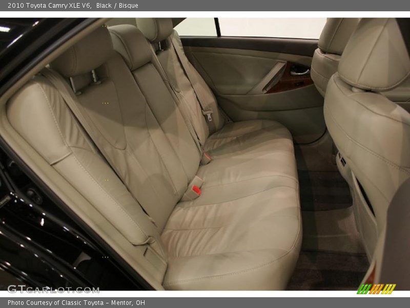 Black / Bisque 2010 Toyota Camry XLE V6
