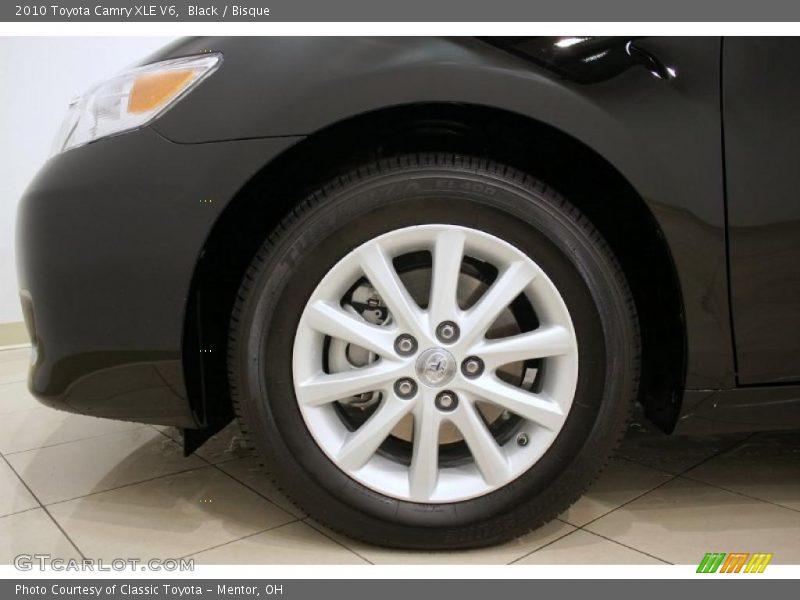 Black / Bisque 2010 Toyota Camry XLE V6