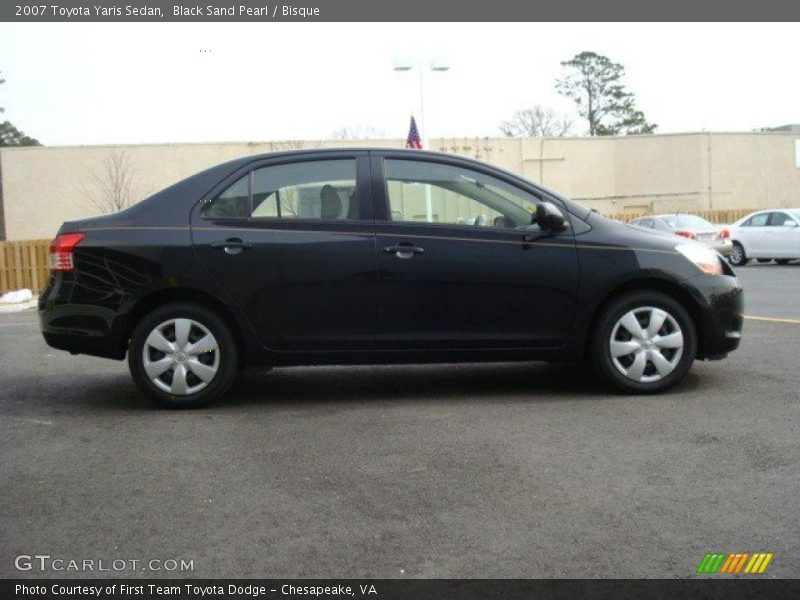 Black Sand Pearl / Bisque 2007 Toyota Yaris Sedan