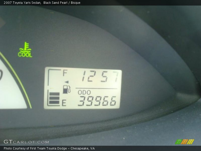 Black Sand Pearl / Bisque 2007 Toyota Yaris Sedan