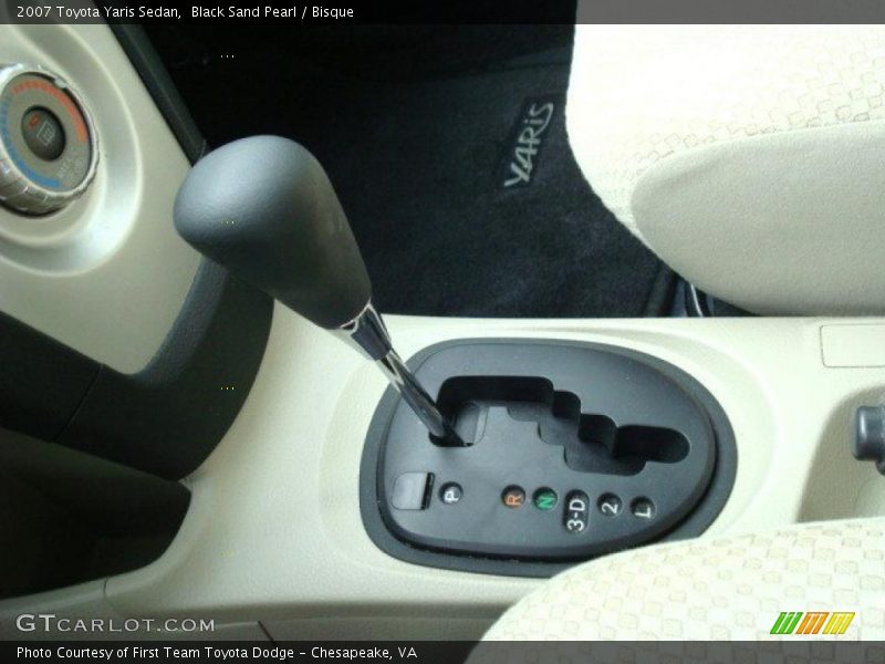 Black Sand Pearl / Bisque 2007 Toyota Yaris Sedan