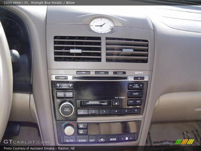 Midnight Blue Metallic / Willow 2004 Infiniti I 35