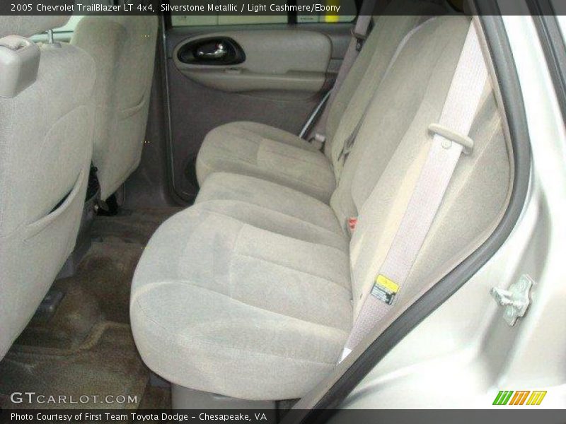 Silverstone Metallic / Light Cashmere/Ebony 2005 Chevrolet TrailBlazer LT 4x4