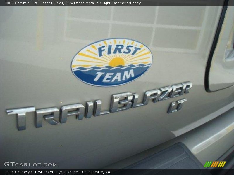Silverstone Metallic / Light Cashmere/Ebony 2005 Chevrolet TrailBlazer LT 4x4