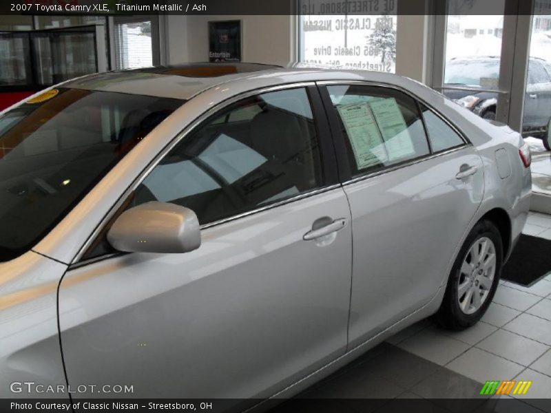 Titanium Metallic / Ash 2007 Toyota Camry XLE