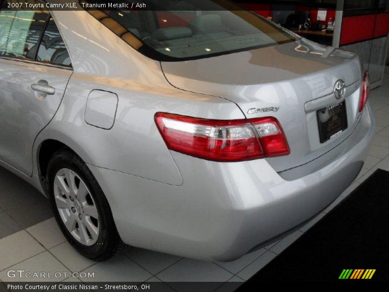 Titanium Metallic / Ash 2007 Toyota Camry XLE