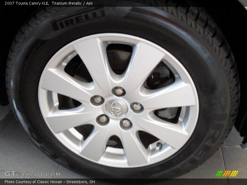 Titanium Metallic / Ash 2007 Toyota Camry XLE