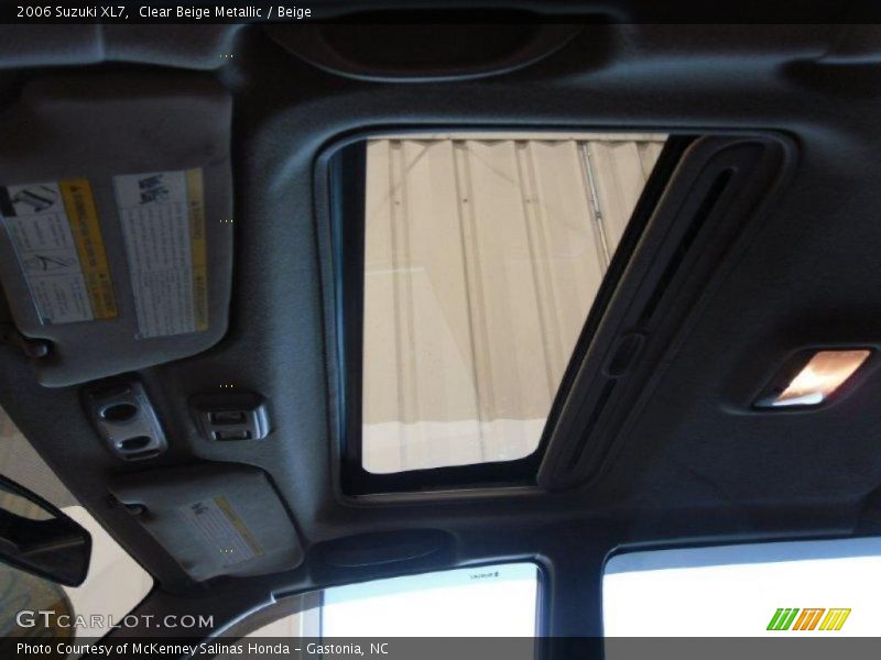 Clear Beige Metallic / Beige 2006 Suzuki XL7