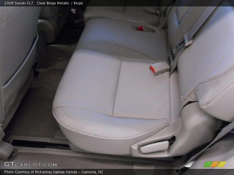 Clear Beige Metallic / Beige 2006 Suzuki XL7