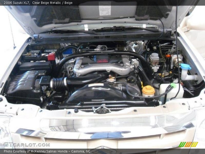 Clear Beige Metallic / Beige 2006 Suzuki XL7