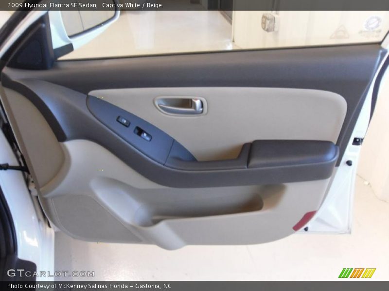 Captiva White / Beige 2009 Hyundai Elantra SE Sedan