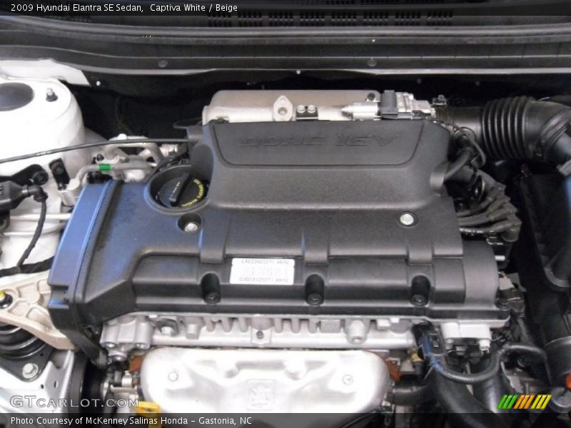 Captiva White / Beige 2009 Hyundai Elantra SE Sedan
