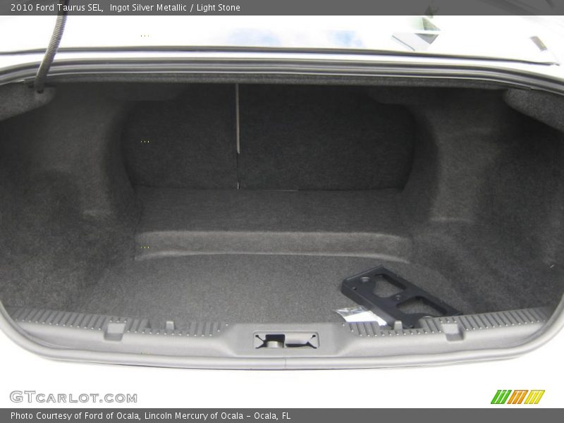Ingot Silver Metallic / Light Stone 2010 Ford Taurus SEL