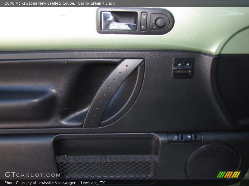Gecko Green / Black 2008 Volkswagen New Beetle S Coupe