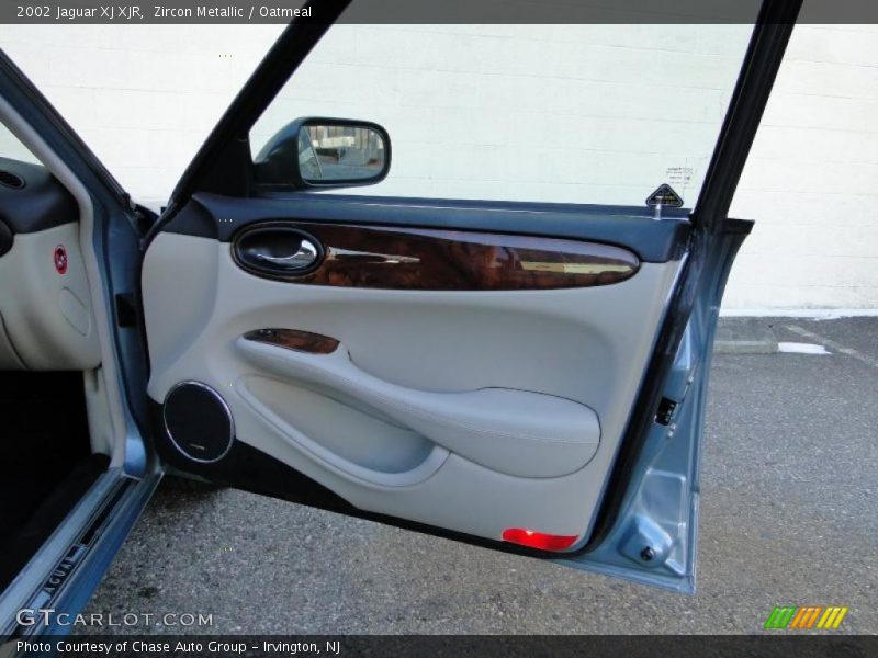 Zircon Metallic / Oatmeal 2002 Jaguar XJ XJR