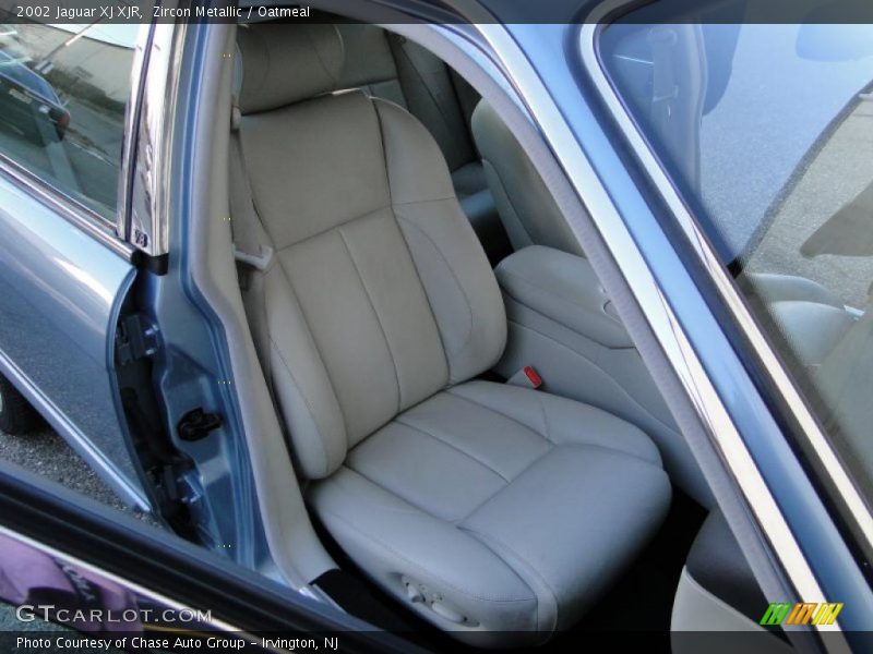Zircon Metallic / Oatmeal 2002 Jaguar XJ XJR