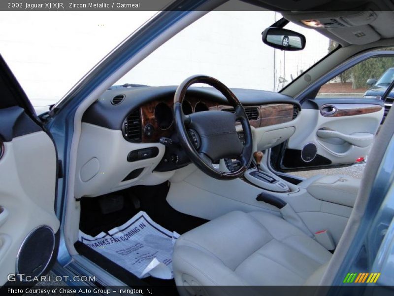 Zircon Metallic / Oatmeal 2002 Jaguar XJ XJR