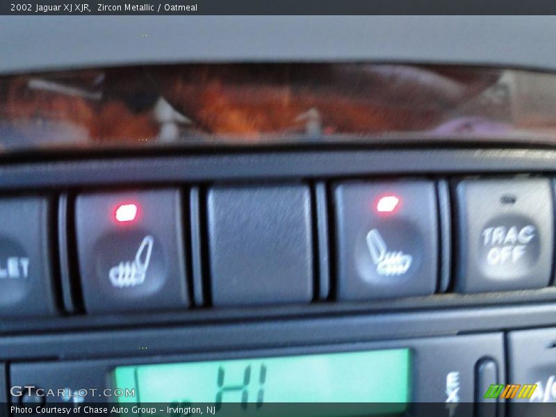 Zircon Metallic / Oatmeal 2002 Jaguar XJ XJR