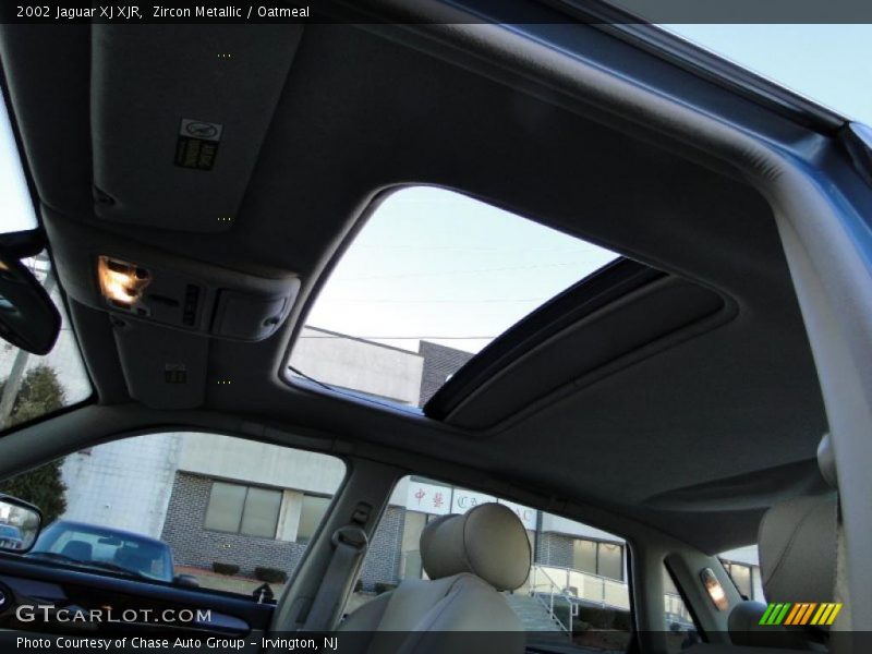 Zircon Metallic / Oatmeal 2002 Jaguar XJ XJR