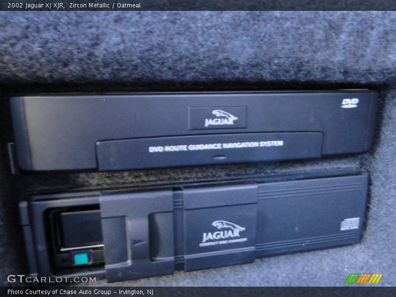 Zircon Metallic / Oatmeal 2002 Jaguar XJ XJR