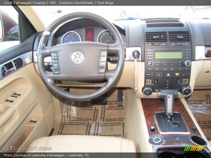 Cranberry Red Metallic / Pure Beige 2008 Volkswagen Touareg 2 VR6
