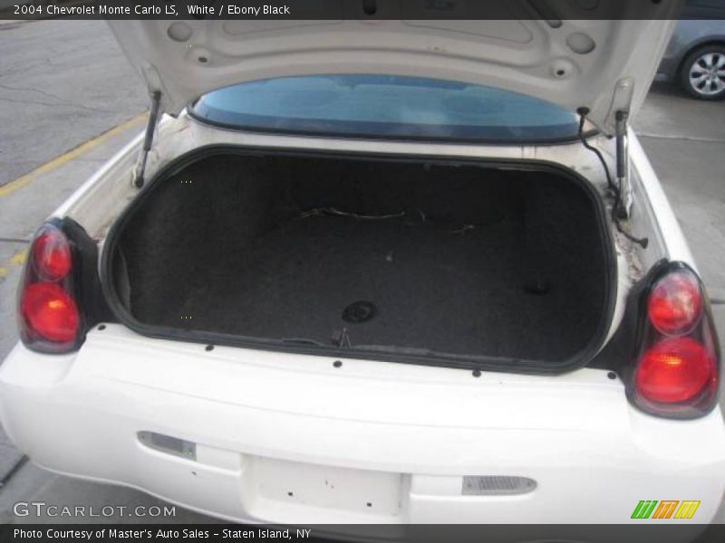 White / Ebony Black 2004 Chevrolet Monte Carlo LS